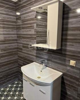 Дом 180м&sup2;, 2-этажный, участок 10 сот.  