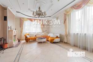 Дом 462м², 3-этажный, участок 15 сот.  