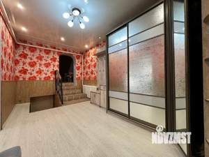 Дом 250м², 3-этажный, участок 5 сот.  