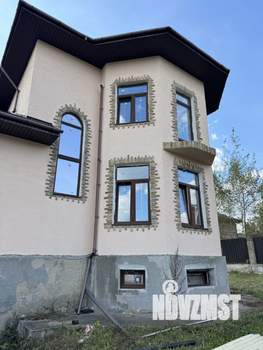 Коттедж 350м², 2-этажный, участок 10 сот.  