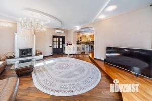 Дом 400м², 3-этажный, участок 12 сот.  