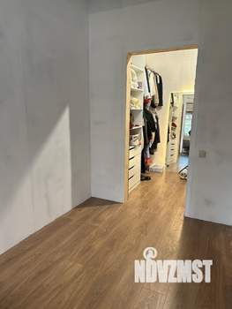 Дом 180м², 2-этажный, участок 14 сот.  