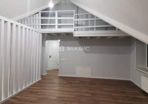 Дом 217м², 2-этажный, участок 6 сот.  