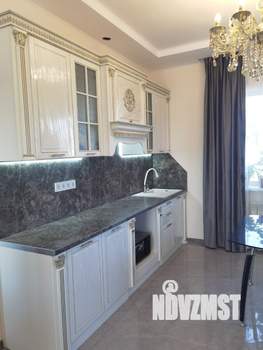 Коттедж 181м², 2-этажный, участок 5 сот.  