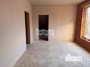 Дом 180м², 2-этажный, участок 6 сот.  