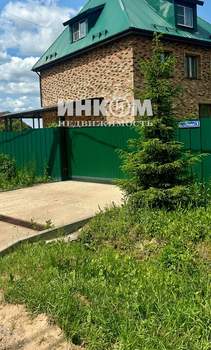 Дом 240м², 3-этажный, участок 10 сот.  