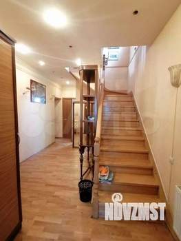 Дом 240м², 4-этажный, участок 9 сот.  