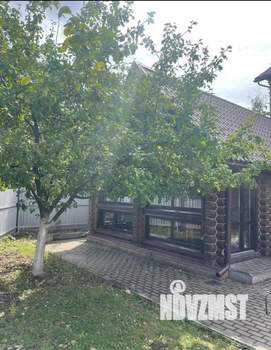 Дом 230м&sup2;, 3-этажный, участок 9 сот.  