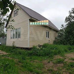 Дом 80м², 2-этажный, участок 10 сот.  