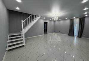 Дом 150м², 2-этажный, участок 8 сот.  