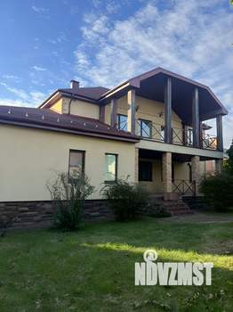 Коттедж 491м², 3-этажный, участок 15 сот.  