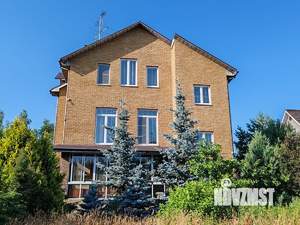 Коттедж 446м², 4-этажный, участок 10 сот.  