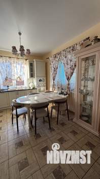 Коттедж 170м², 2-этажный, участок 10 сот.  