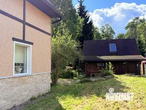 Дом 176м&sup2;, 3-этажный, участок 9 сот.  