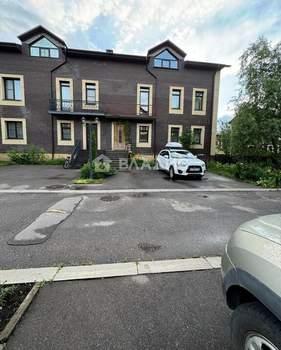 Дом 148м², 3-этажный, участок 4 сот.  