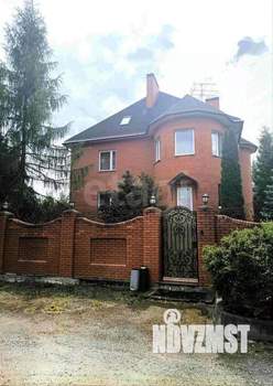Дом 411м², 4-этажный, участок 20 сот.  