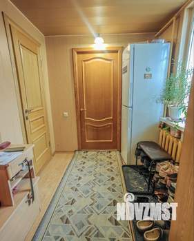 Дом 232м², 3-этажный, участок 17 сот.  