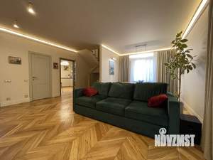 Коттедж 165м², 2-этажный, участок 7 сот.  