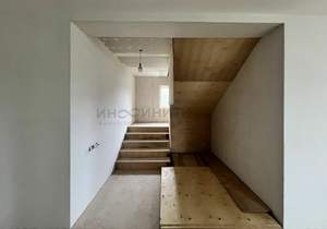 Дом 215м², 2-этажный, участок 5 сот.  