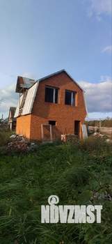 Дом 250м², 3-этажный, участок 15 сот.  