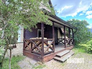 Дом 176м&sup2;, 3-этажный, участок 9 сот.  