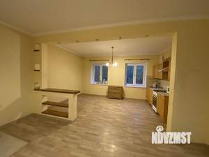 Дом 150м&sup2;, 2-этажный, участок 10 сот.  