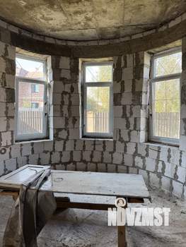 Коттедж 350м², 2-этажный, участок 10 сот.  