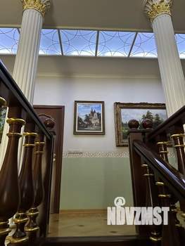 Дом 700м², 3-этажный, участок 36 сот.  