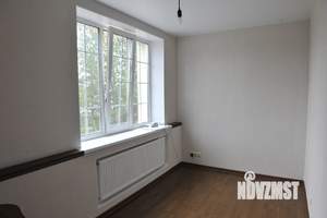 Дом 240м², 3-этажный, участок 10 сот.  