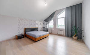 Дом 235м², 2-этажный, участок 15 сот.  