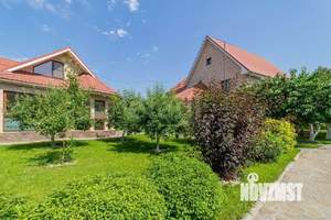 Дом 650м&sup2;, 3-этажный, участок 23 сот.  