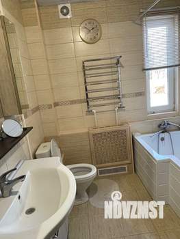 Коттедж 210м², 2-этажный, участок 9 сот.  