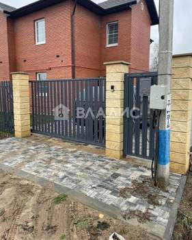 Дом 229м&sup2;, 2-этажный, участок 7 сот.  