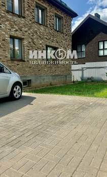 Дом 240м², 3-этажный, участок 10 сот.  