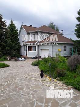 Дом 203м&sup2;, 3-этажный, участок 10 сот.  