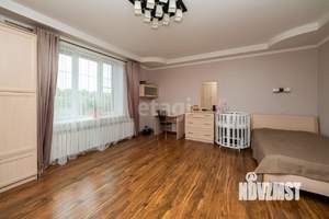 Дом 204м², 2-этажный, участок 7 сот.  