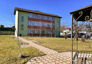 Дом 544м², 3-этажный, участок 13 сот.  