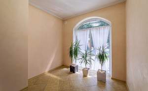 Дом 650м², 3-этажный, участок 23 сот.  