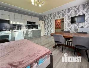Дом 250м², 3-этажный, участок 5 сот.  
