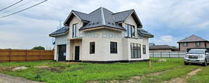Дом 250м², 2-этажный, участок 10 сот.  