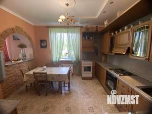 Дом 250м&sup2;, 2-этажный, участок 18 сот.  