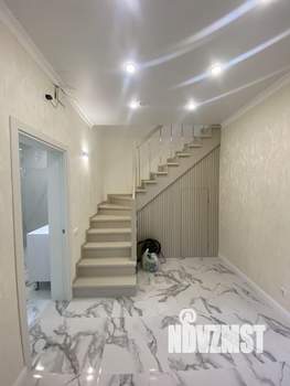 Дом 260м², 2-этажный, участок 8 сот.  