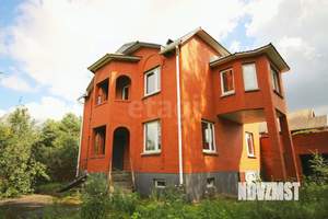 Дом 350м², 4-этажный, участок 6 сот.  