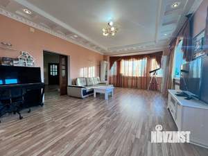 Дом 511м², 3-этажный, участок 14 сот.  
