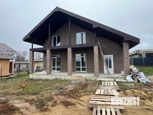 Дом 180м², 2-этажный, участок 5 сот.  