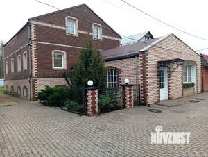 Коттедж 300м², 2-этажный, участок 8 сот.  