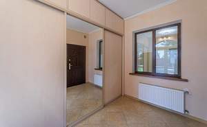 Дом 650м², 3-этажный, участок 23 сот.  