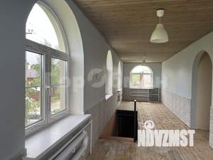 Дом 240м², 2-этажный, участок 10 сот.  