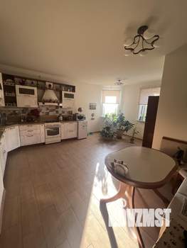 Коттедж 500м&sup2;, 2-этажный, участок 15 сот.  