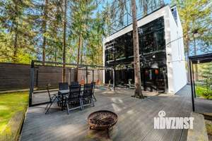 Коттедж 237м&sup2;, 3-этажный, участок 10 сот.  